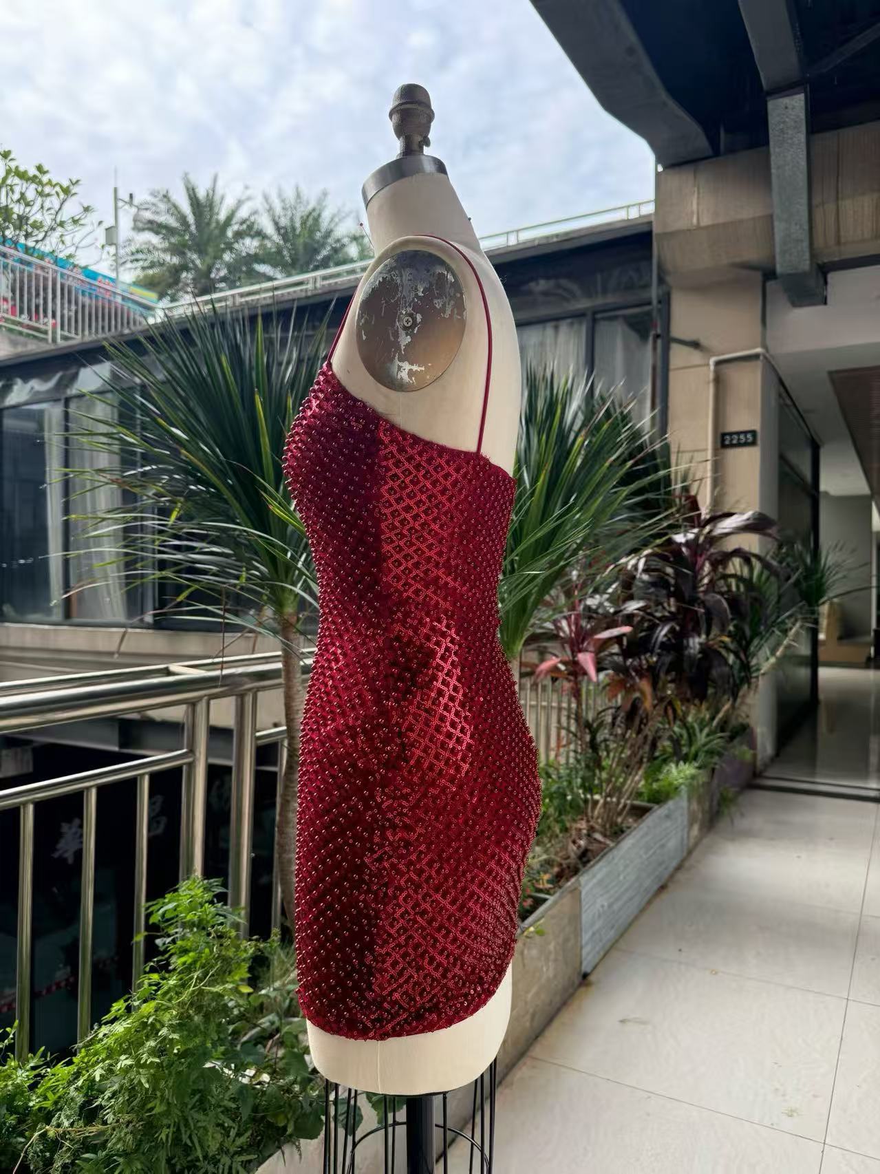 女性用キラキラ光るラインストーン装飾ボディコンミニドレス、ス - Sparkly Rhinestone Club Party Dress のレビューと価格